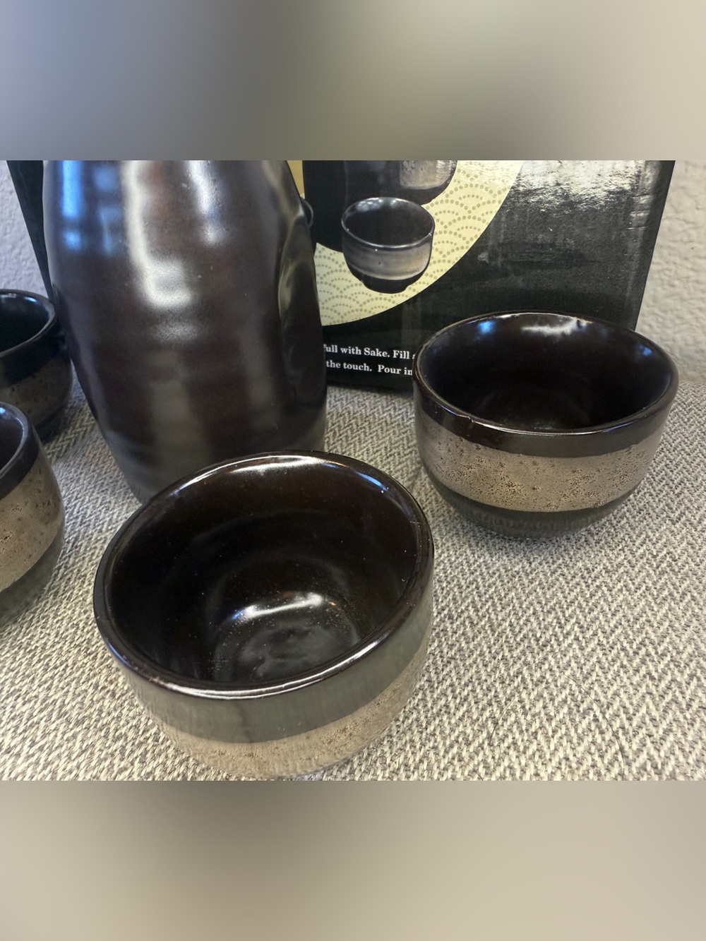 Japanese Sake Set with Tokkuri and Four Sakaguki Cups - Black and Brown - Picture 8 of 16